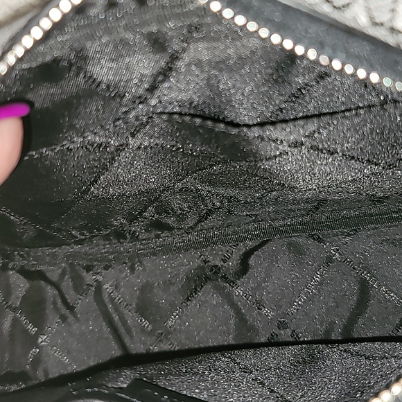 Michael Kors Crossbody - Picture 8 of 12